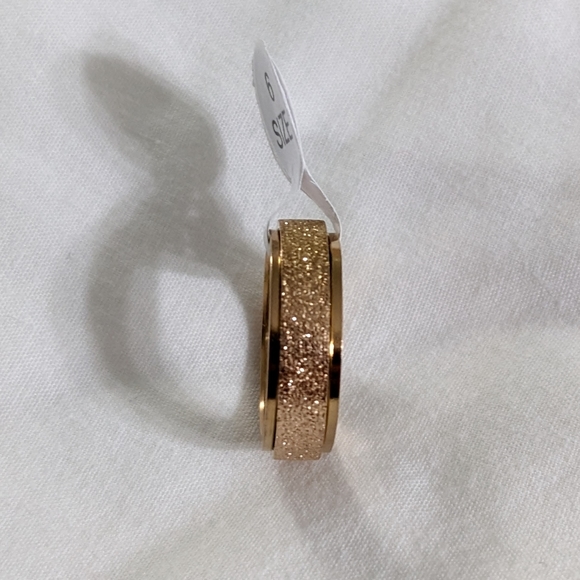 Rose Gold Tone Glitter Sparkly Fidget Spinner Ring, Anxiety Ring, Size 6, NEW - Picture 3 of 4